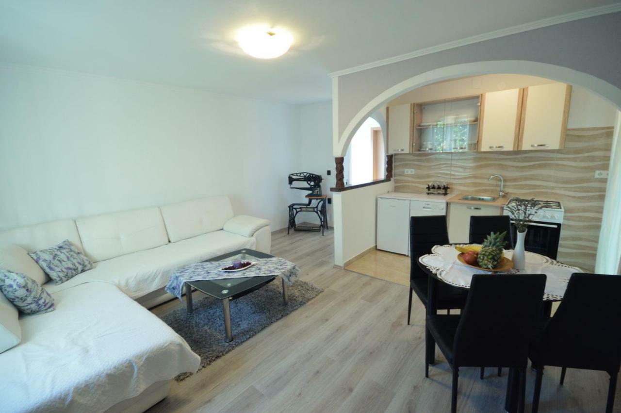 בריביר Vacation Home Vesna מראה חיצוני תמונה